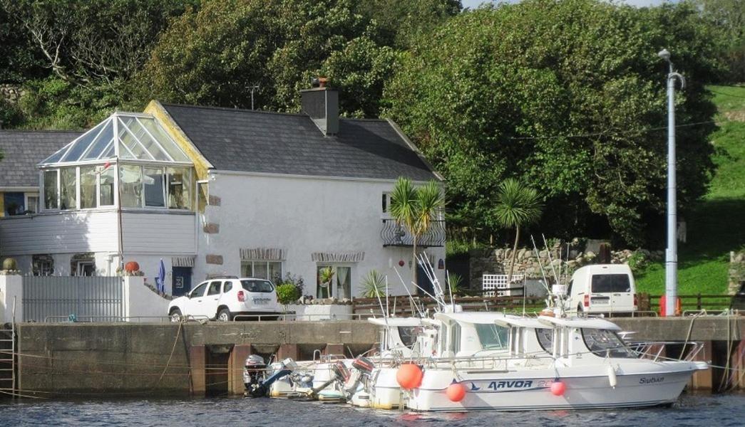 Ostan Gweedore Deluxe Apartments バンベッグ エクステリア 写真